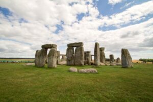 Full-Day Stonehenge and Bath Tour - Entering Stonehenge: The Theories, the Walk, and the Guide-Book Discount
