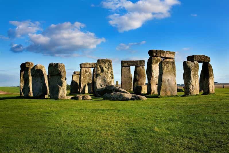 London: Stonehenge & Bath Day Trip with Optional Roman Baths - Afternoon Tea in the Pump Rooms: Classic Bath, Done Right
