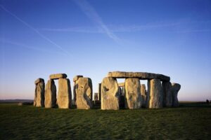Stonehenge Half Day Tour with Entry and Extra Time - Getting to Stonehenge: welcome area, shuttle buses, and the headset map