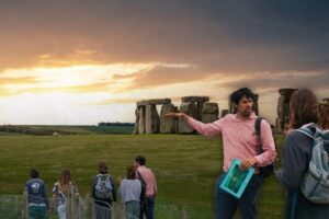 Stonehenge Private Full-Day Tour from Bath for 2-8 guests - The Stonehenge Part: Guided Storytelling Plus Room to See More